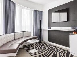 Suite, 1 Double Bed, Balcony | Premium bedding, memory foam beds, in-room safe, desk