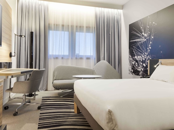 Literie de qualité, lit avec matelas en mousse à mémoire, coffre-fort