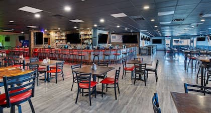 Ramada by Wyndham Bowling Green