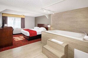 Deluxe Studio Suite, 1 King Bed, Non Smoking | Jetted bathtub