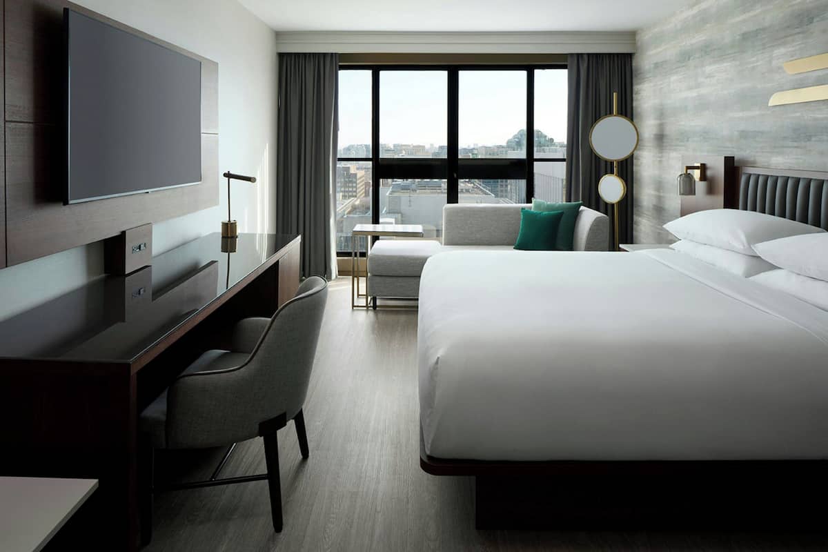 Room, 1 King Bed | Premium bedding, in-room safe, desk, laptop workspace