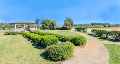 Days Inn by Wyndham Opelika