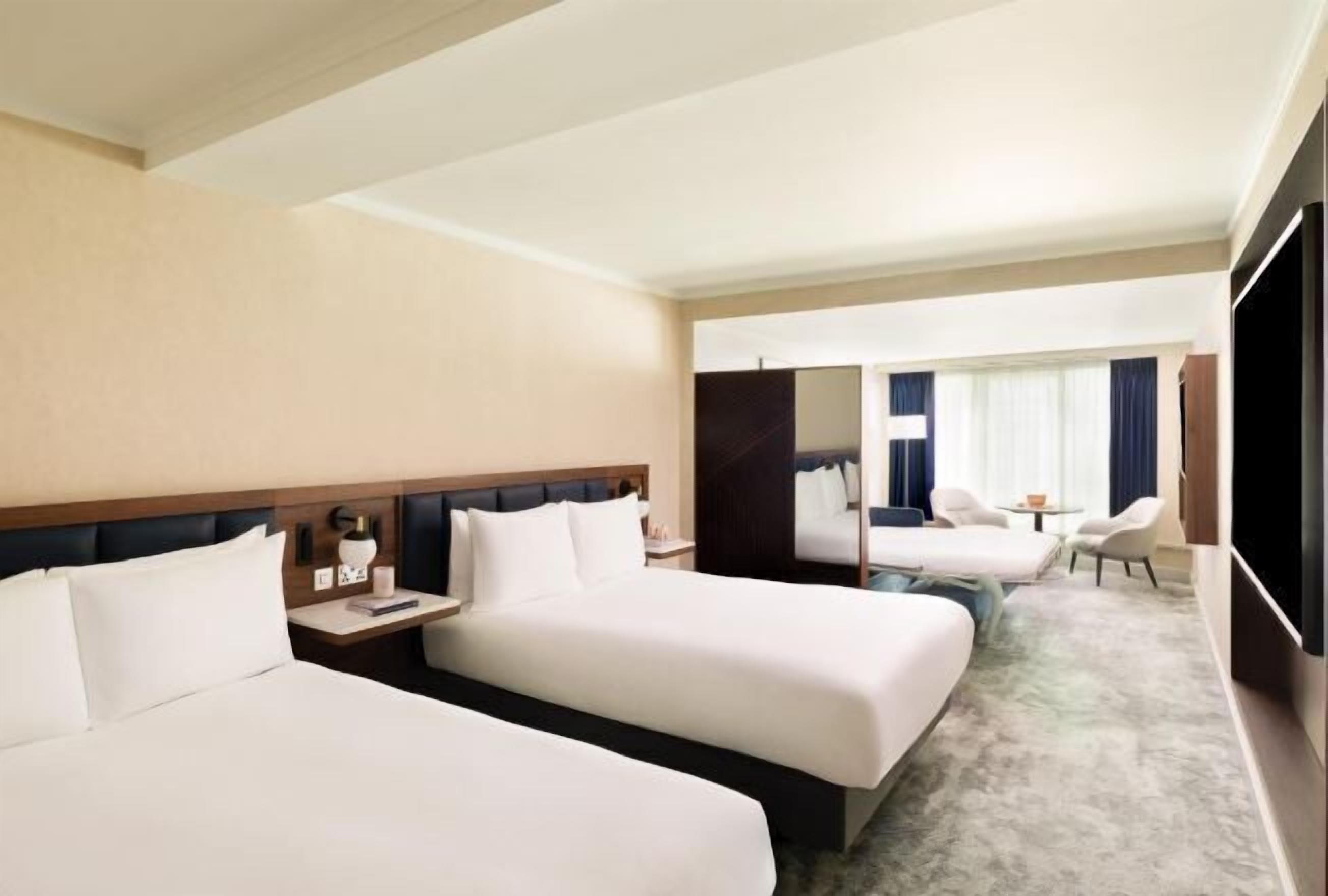 低過敏寢具、客房內保險箱、書桌、筆電工作空間