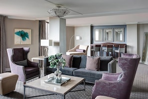 Club Room, 1 King Bed | Living area | 37-inch LCD TV with cable channels, TV