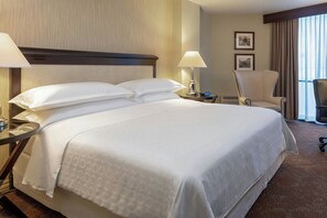 Roupas de cama premium, edredons de pluma, camas com colchões pillow-top