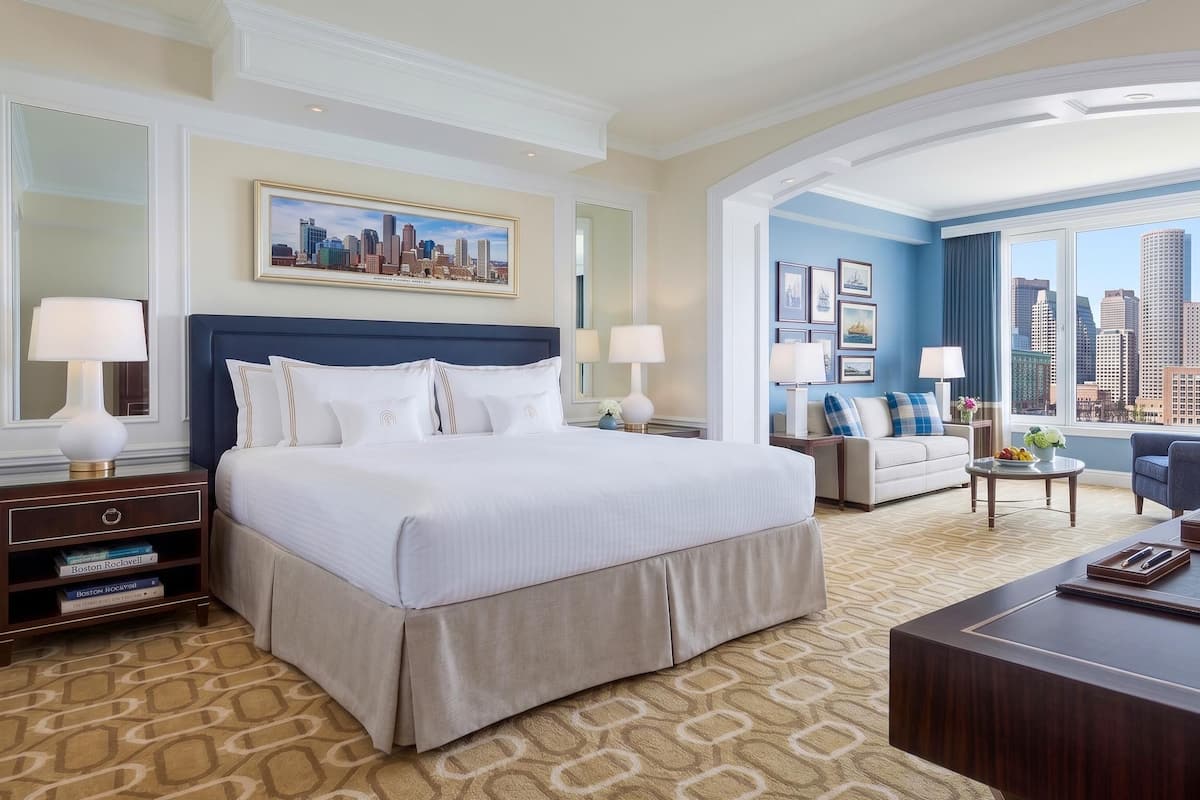 Frette Italian sheets, premium bedding, pillowtop beds, minibar