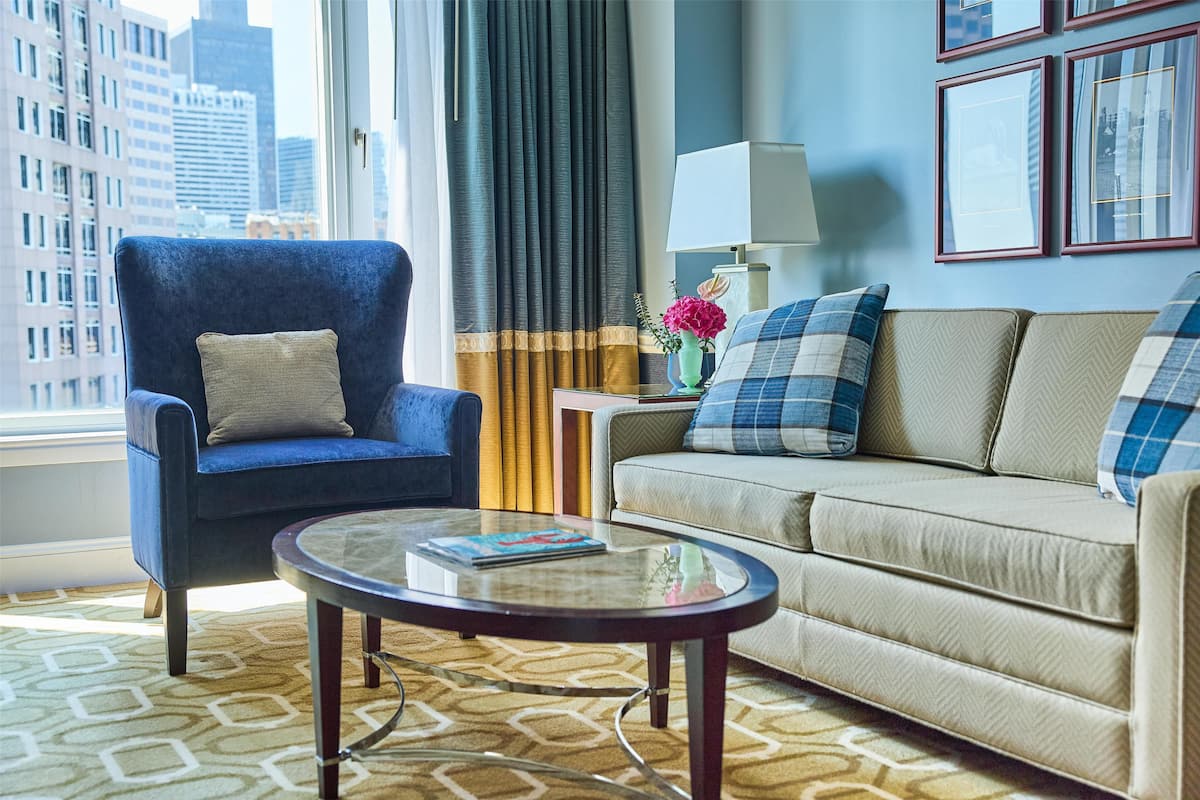 1 Schlafzimmer, italienische Bettbezüge von Frette