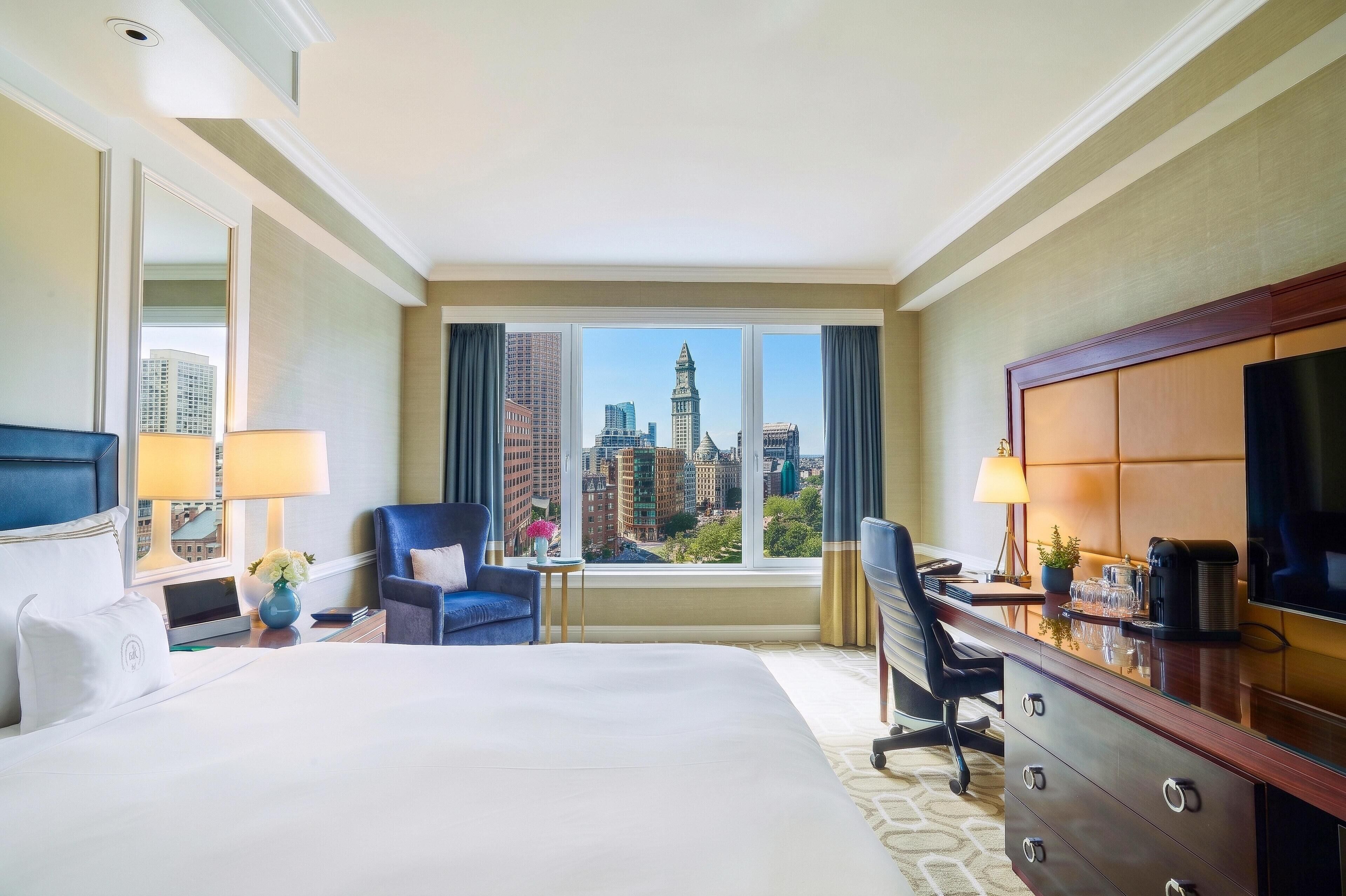 Habitación superior, 1 cama King size, vista a la ciudad | Sábanas italianas Frette y ropa de cama de alta calidad 