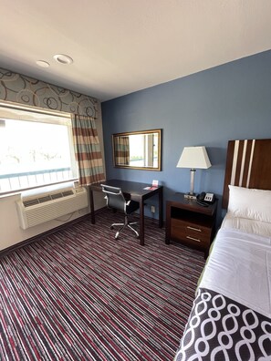 1 bedroom, blackout drapes, free WiFi, bed sheets