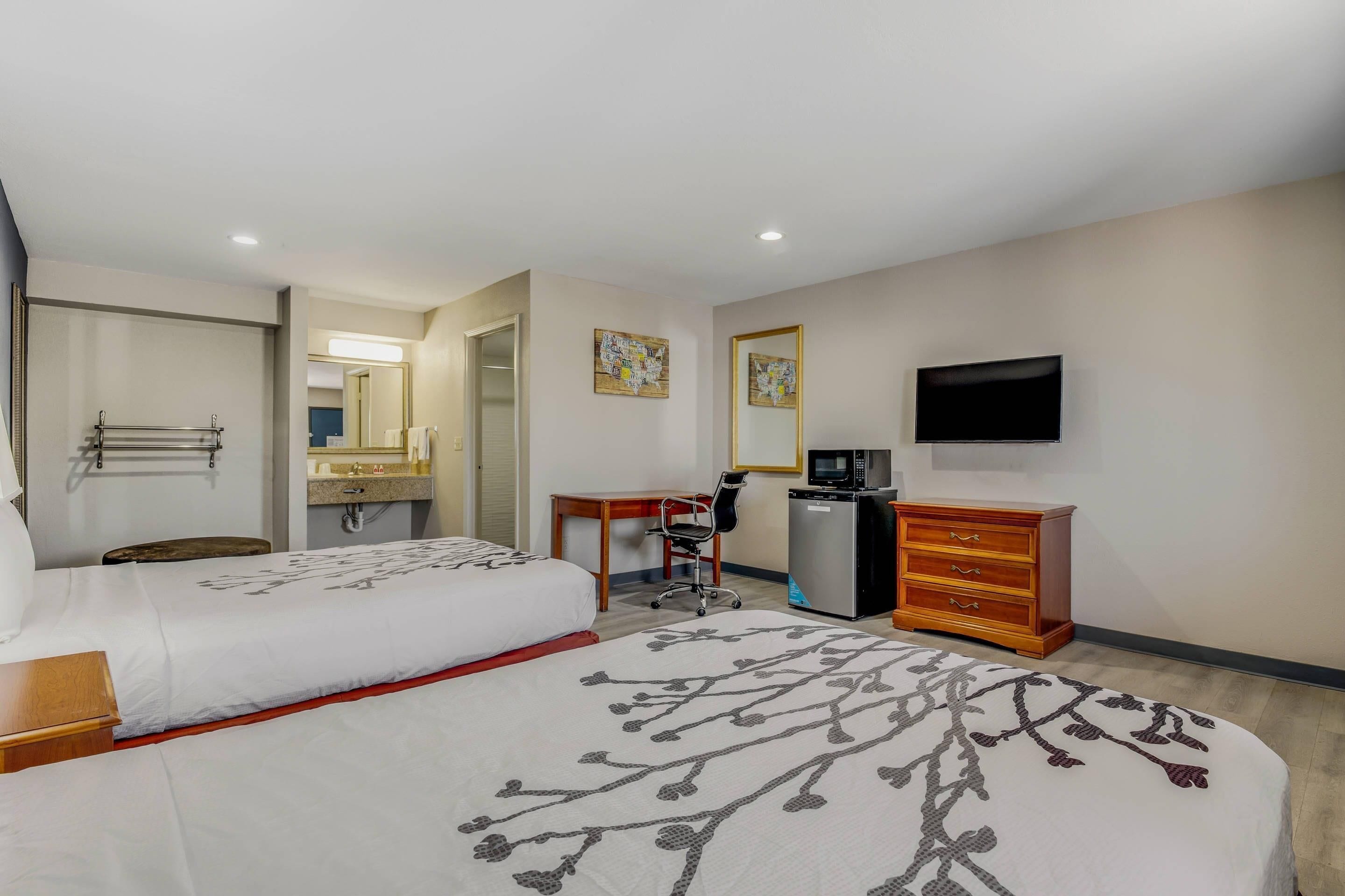 Blackout curtains, free WiFi, bed sheets