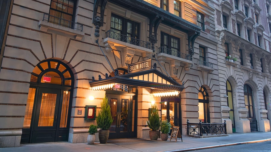The Evelyn Hotel