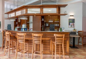Bar (en la propiedad)