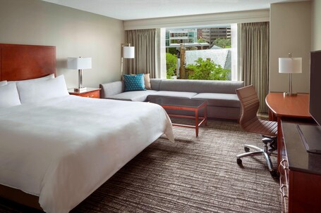 Marriott Downtown at CF Toronto Eaton Centre - Image 15
