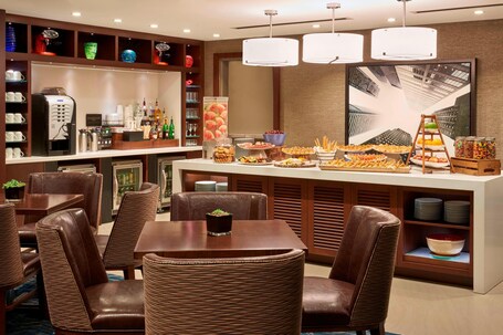 Marriott Downtown at CF Toronto Eaton Centre - Image 55