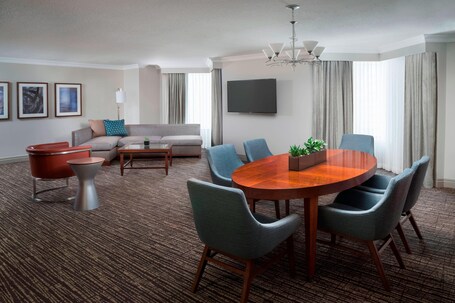 Marriott Downtown at CF Toronto Eaton Centre - Image 36