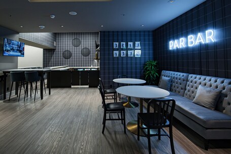 Marriott Downtown at CF Toronto Eaton Centre - Image 59