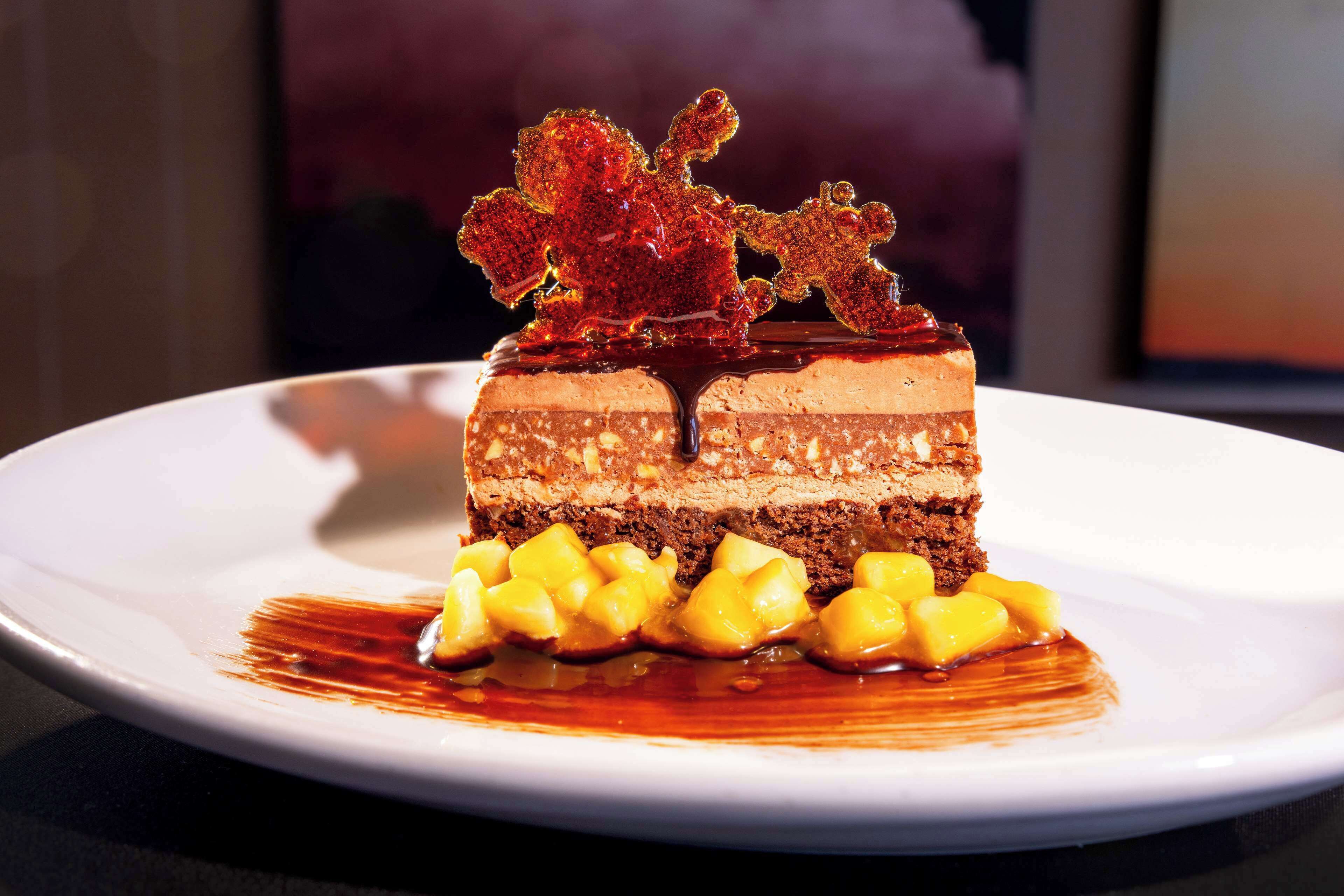 breakfast and dinner served, american cuisine