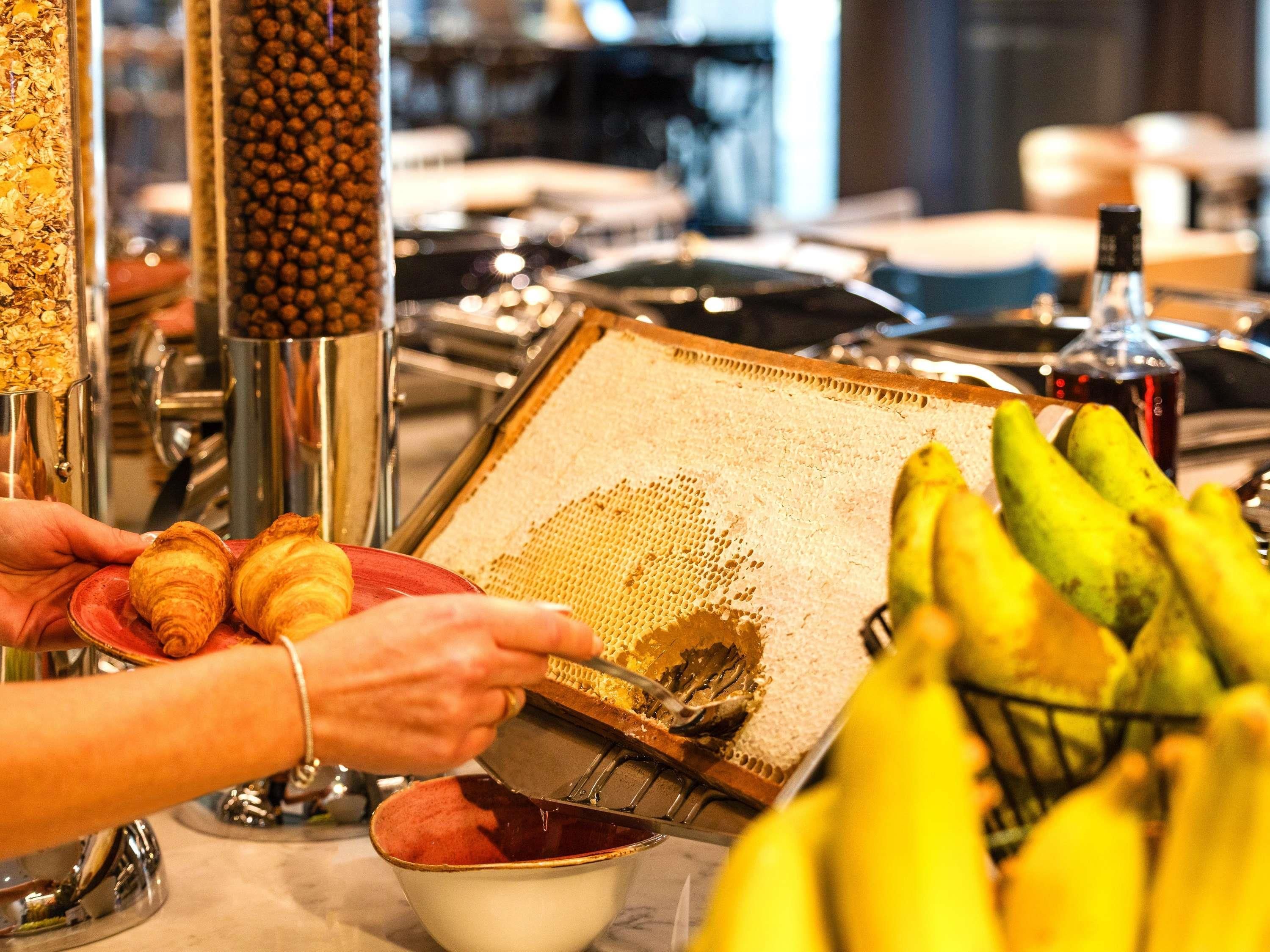 Daily buffet breakfast for a fee