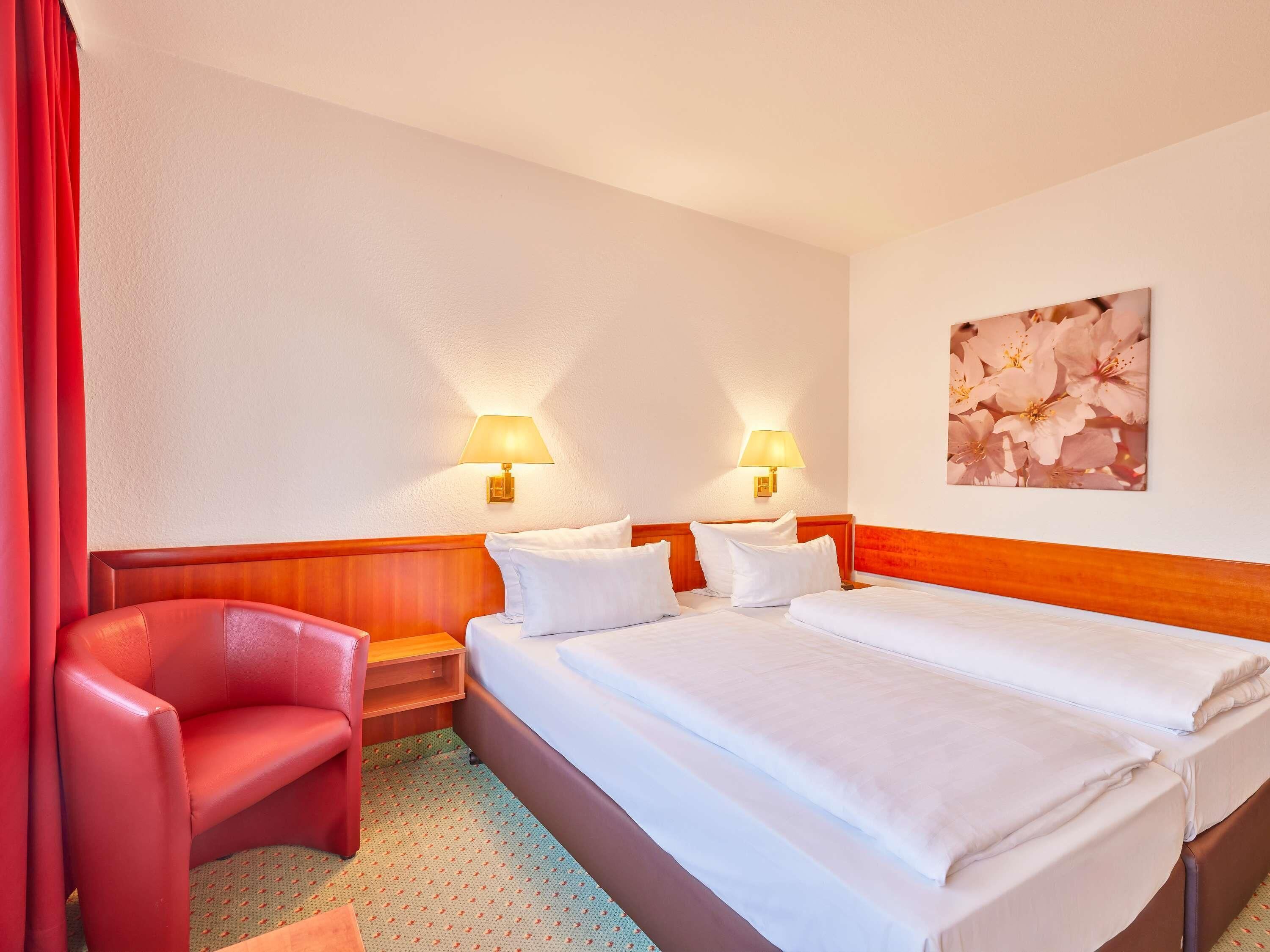 Standaard tweepersoonskamer, 1 tweepersoonsbed | Een minibar, een bureau, gratis babybedden, gratis wifi