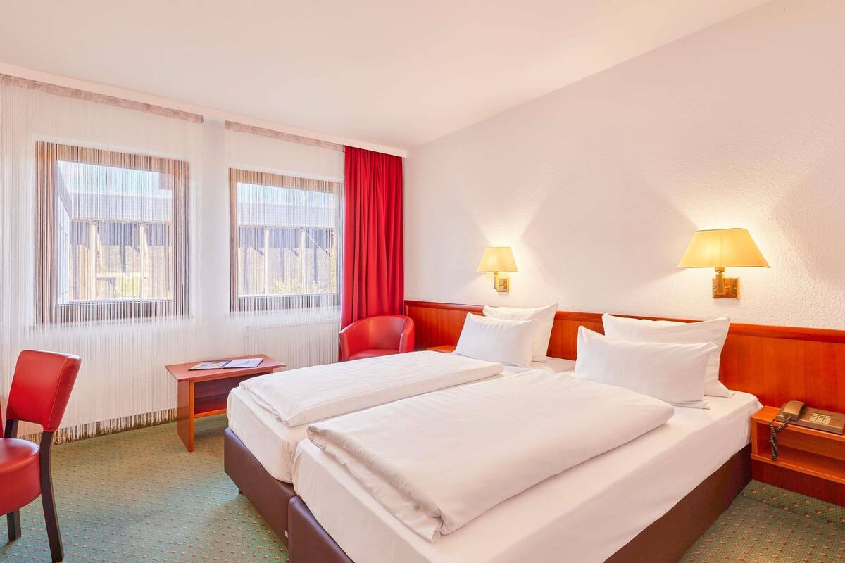 Standaard tweepersoonskamer, 1 tweepersoonsbed | Een minibar, een bureau, gratis babybedden, gratis wifi
