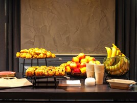 Desayuno buffet todos los días (con cargo)