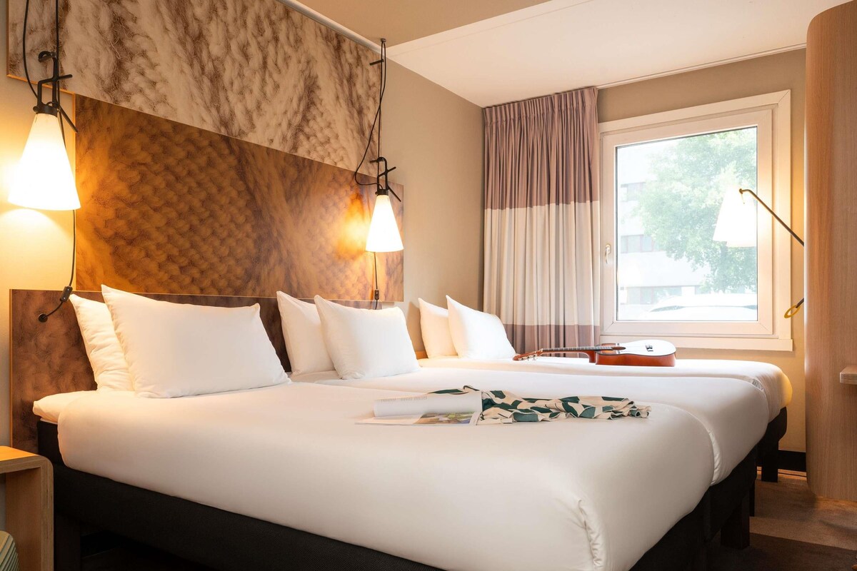 Superior Room, 3 Twin Beds | In-room safe, desk, laptop workspace, blackout drapes