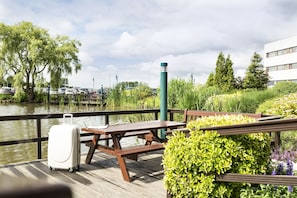 2 Restaurants, Frühstück, Mittagessen, Abendessen, internationale Küche