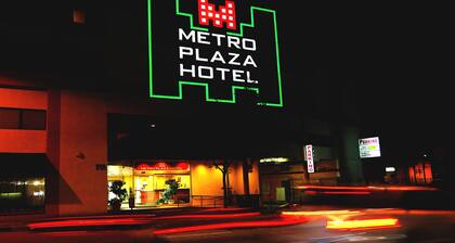 Metro Plaza Hotel