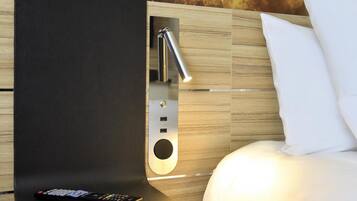 Superior Room, 1 King Bed with Sofa bed | Premium bedding, in-room safe, laptop workspace, blackout drapes