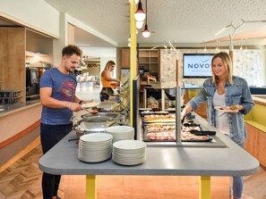 Frokost, middag og brunsj serveres