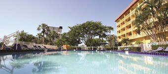 La Quinta Inn & Suites by Wyndham Coral Springs Univ Dr