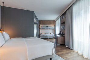 Family Room | 1 bedroom, hypo-allergenic bedding, in-room safe, desk