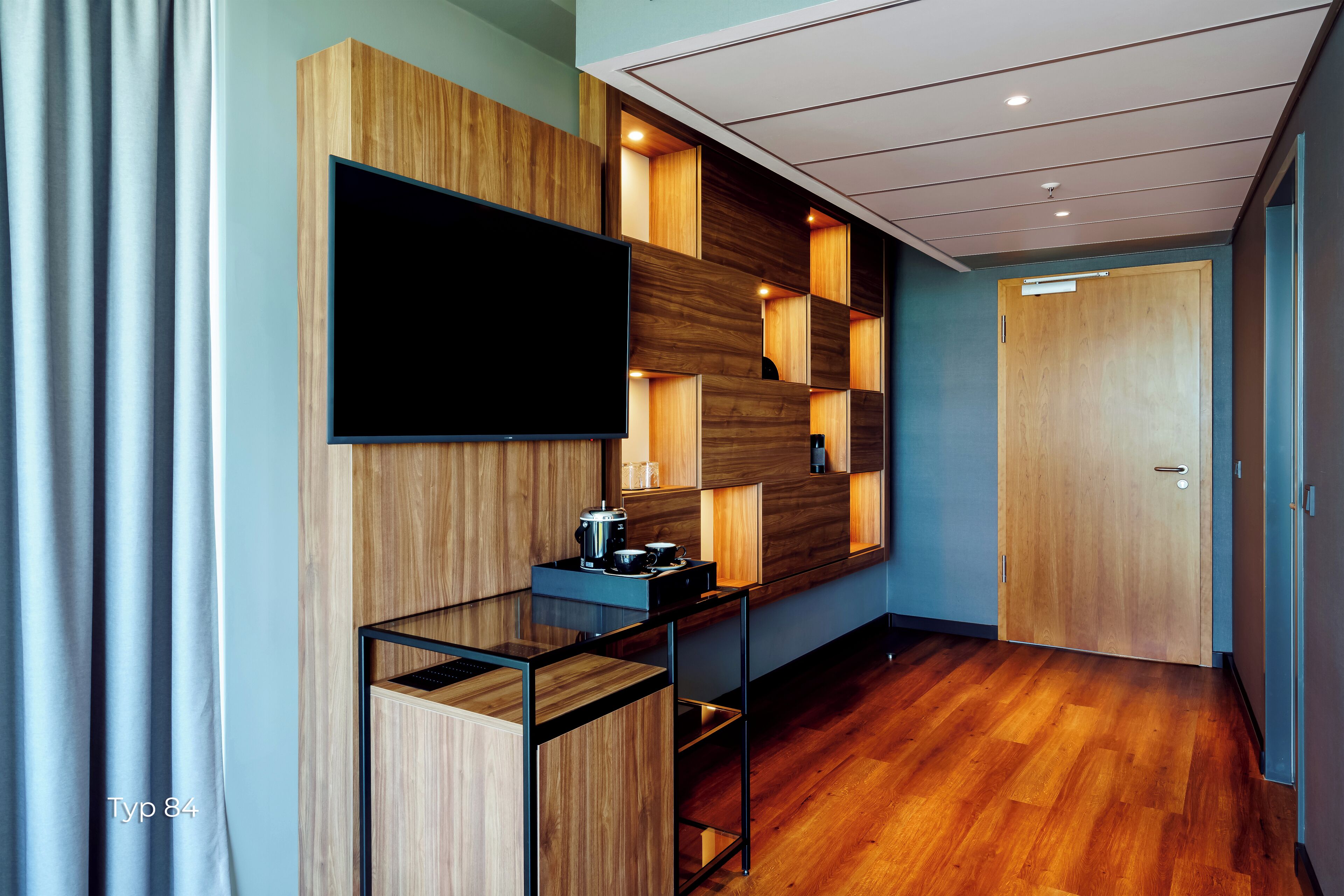 junior suite - harbor view | 1 bedroom, hypo-allergenic bedding, in-room safe, desk