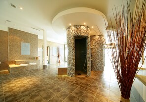 Steam room 