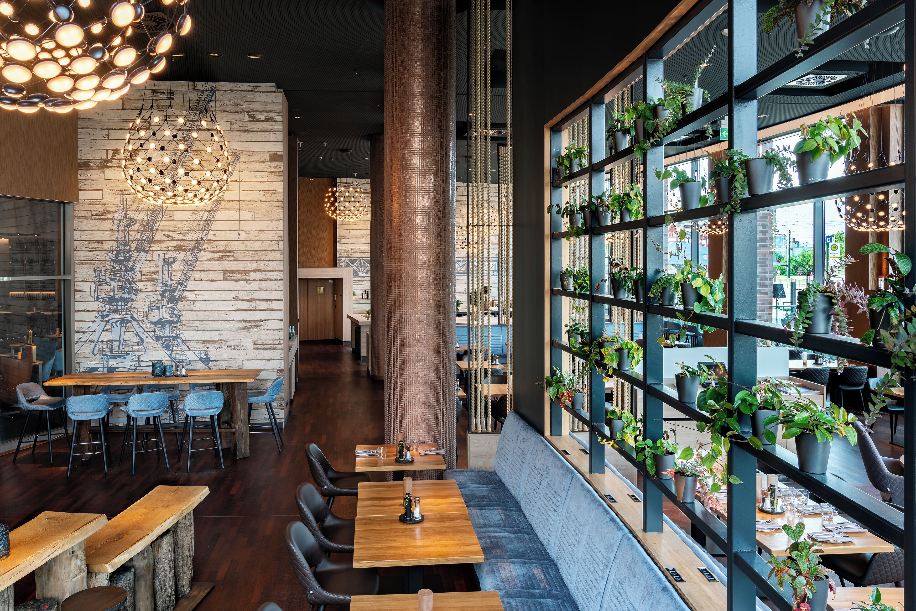 breakfast, lunch and dinner served