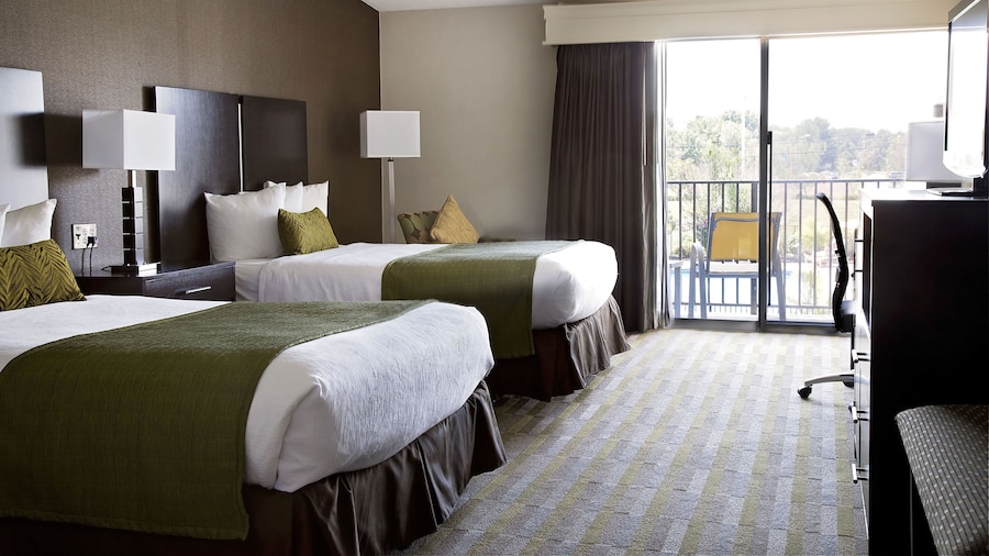 Historic Concord Suites