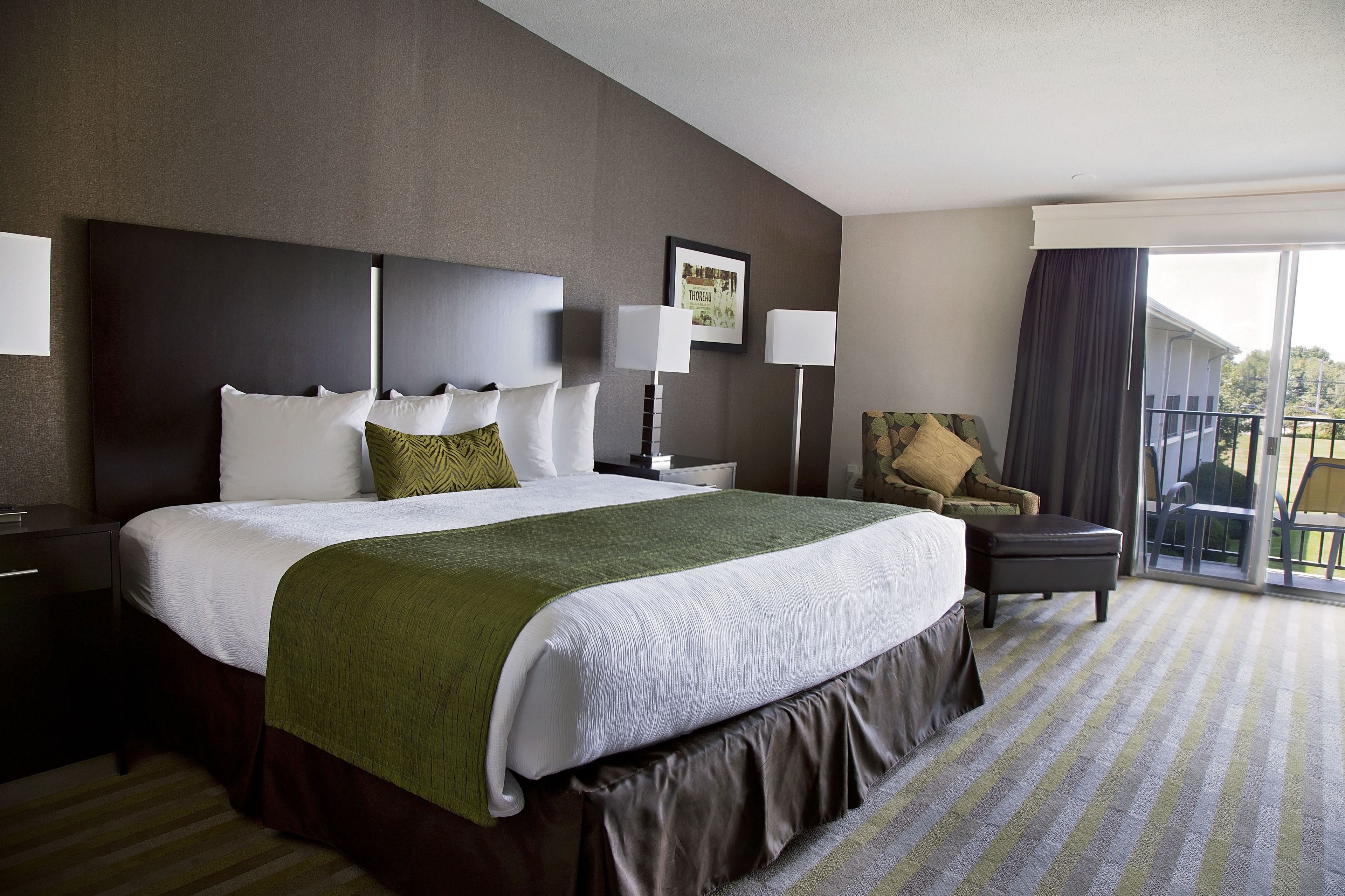 in-room safe, laptop workspace, blackout curtains, iron/ironing board