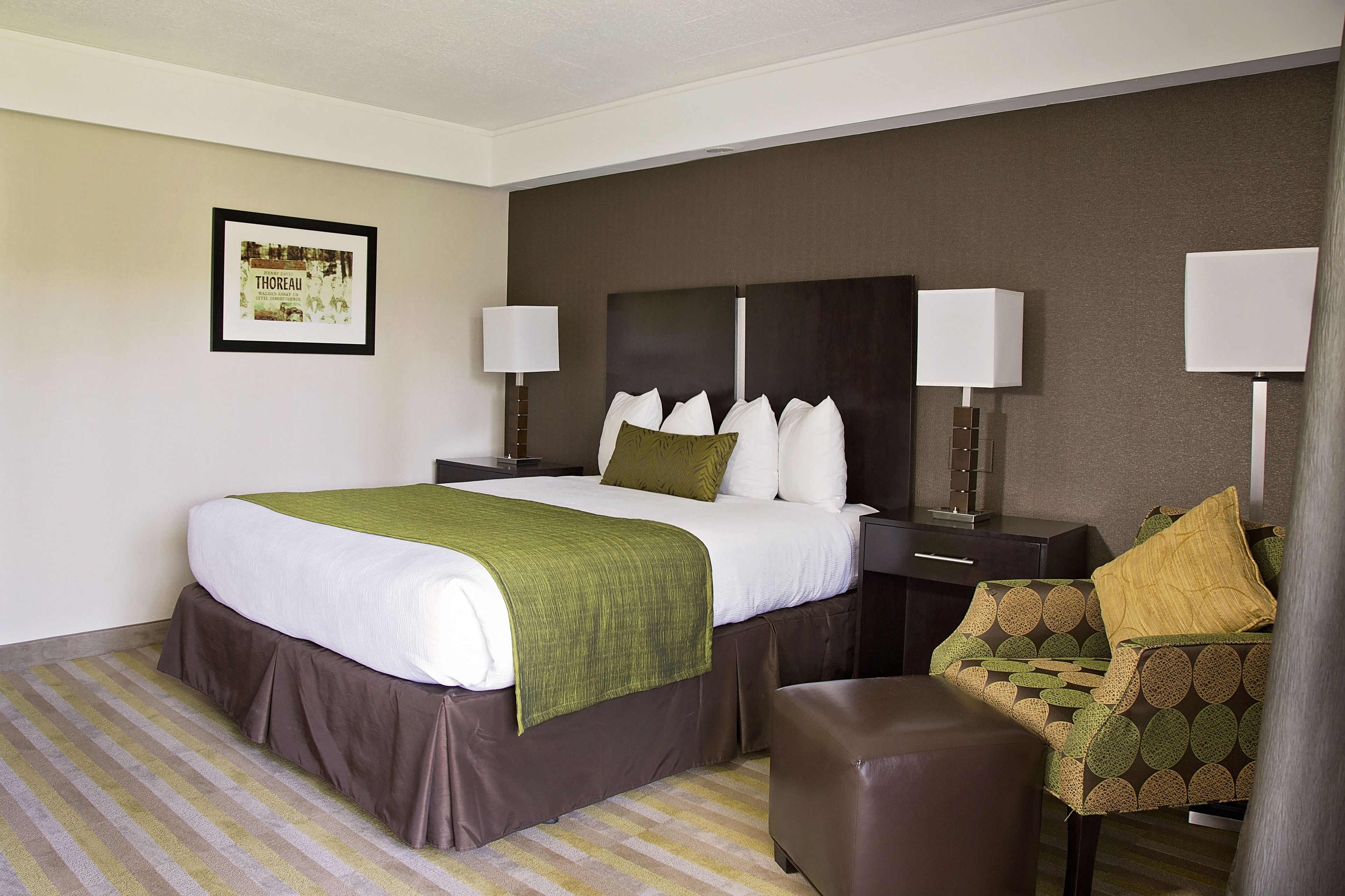 in-room safe, laptop workspace, blackout curtains, iron/ironing board