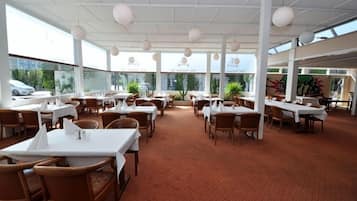 Der serveres aftensmad