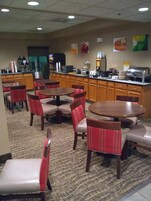 包含每日自助早餐