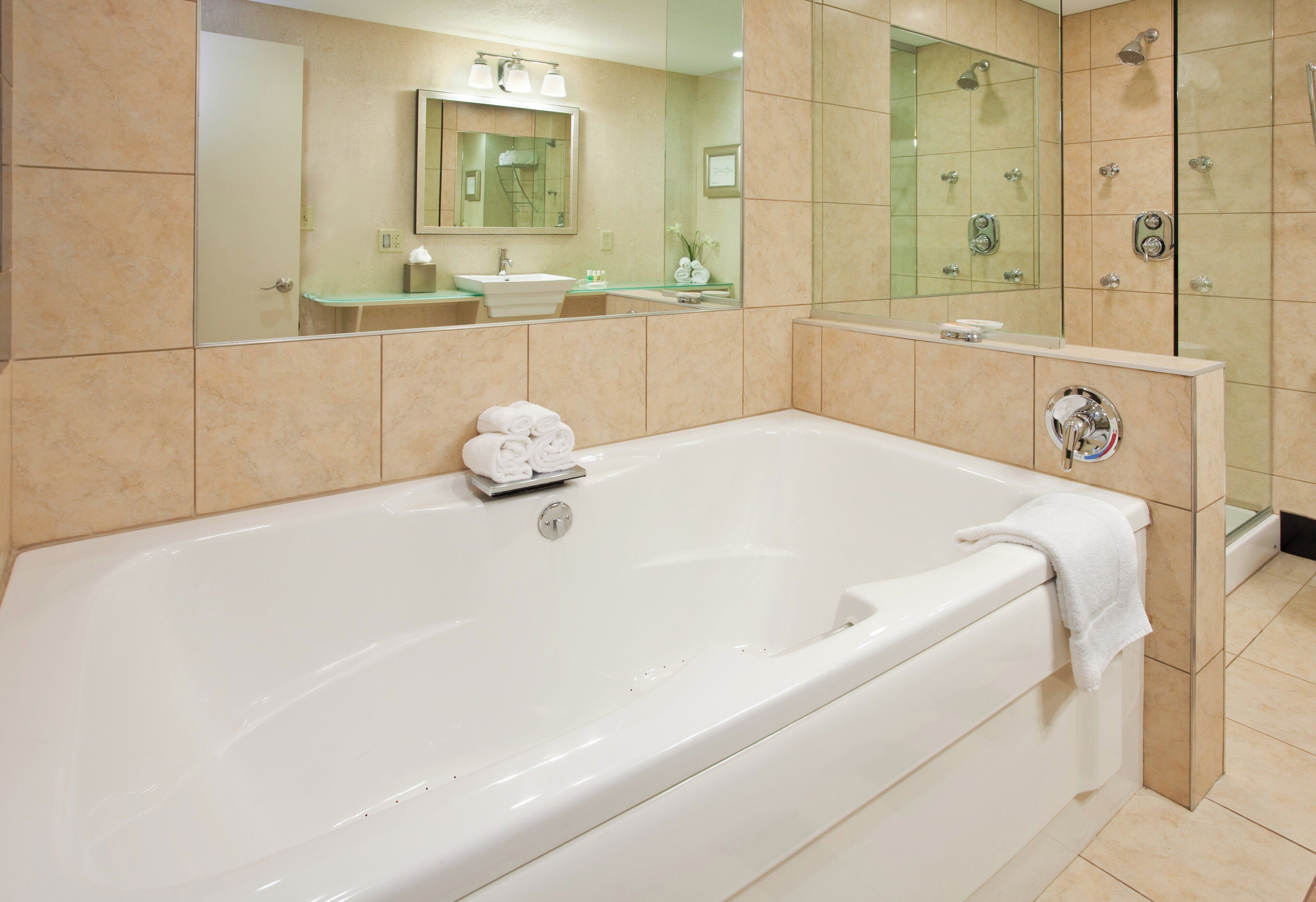 Photo - Holiday Inn At the Campus by IHG