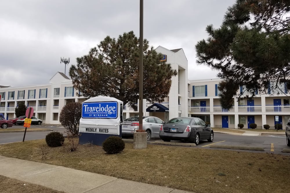 Townhouse Lansing Near Calumet City I-94/ I-80