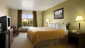 Desk, laptop workspace, iron/ironing board, free WiFi