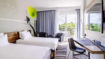 Habitación estándar con 2 camas individuales, 2 camas individuales | Ropa de cama hipoalergénica, caja fuerte, escritorio y cortinas opacas