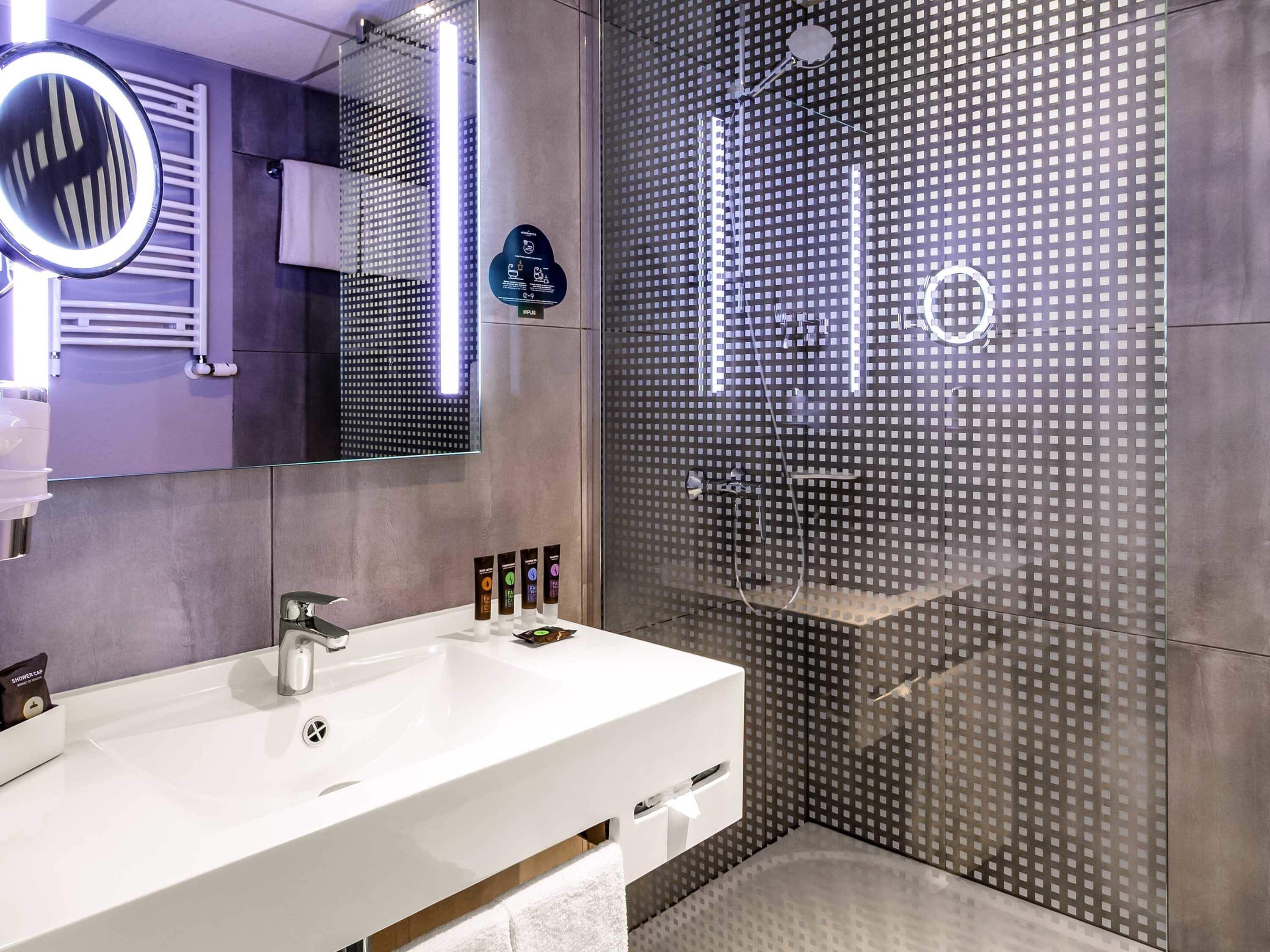 hypo-allergenic bedding, in-room safe, desk, blackout curtains