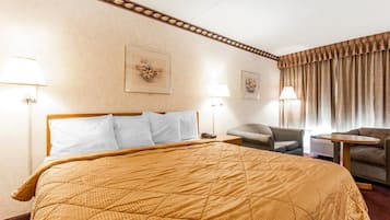 Standard Room, 1 King Bed, Non Smoking | Iron/ironing board, free WiFi, bed sheets