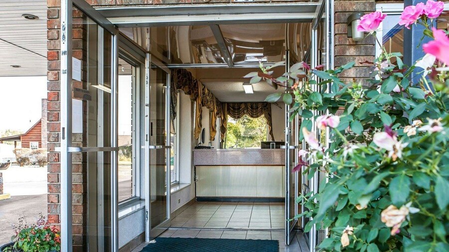 罗德威酒店斯威特沃特南部