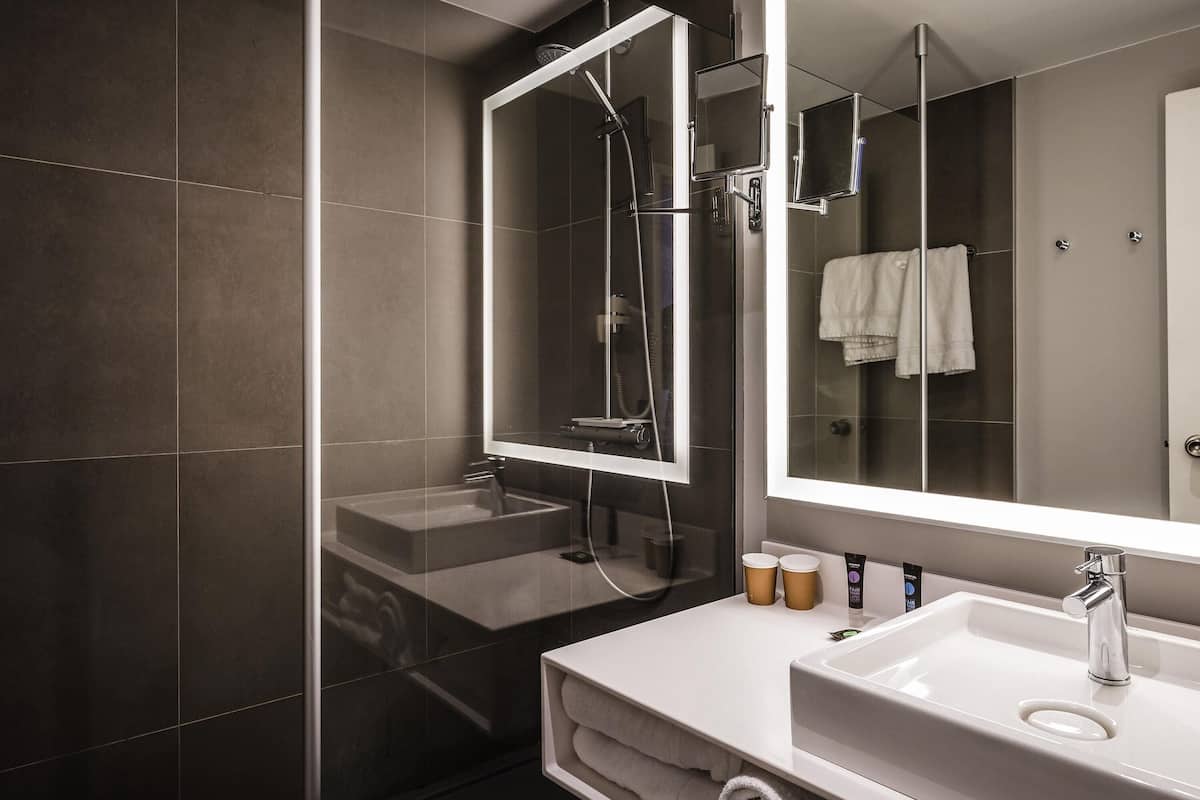 classic room, multiple beds | in-room safe, desk, blackout curtains, soundproofing