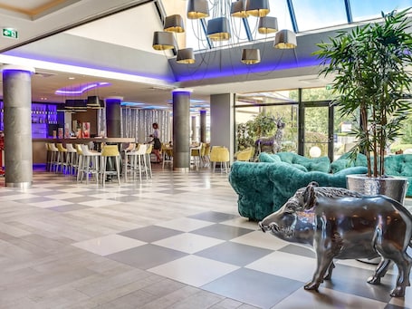 Exterior. Novotel Orléans St Jean de Braye