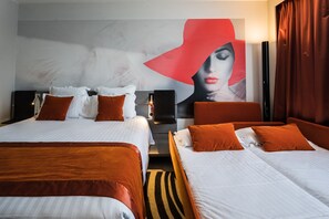 Classic Room, Multiple Beds | In-room safe, desk, blackout curtains, soundproofing - Novotel Orléans St Jean de Braye (Saint-Jean-de-Braye)